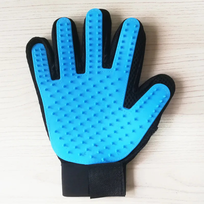 Grooming glove